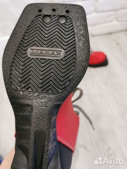 Комплект (Беговые лыжи, палки, ботинки)