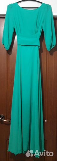 Вечернее платье и колье