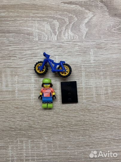 Лего Минифигурки 21,19 серия