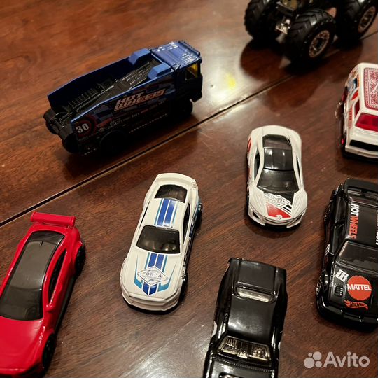 Hot wheels premium TH мейн