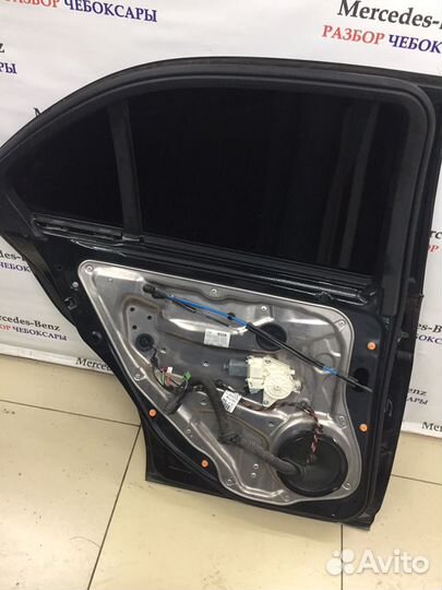 Дверь задняя левая Mercedes w204