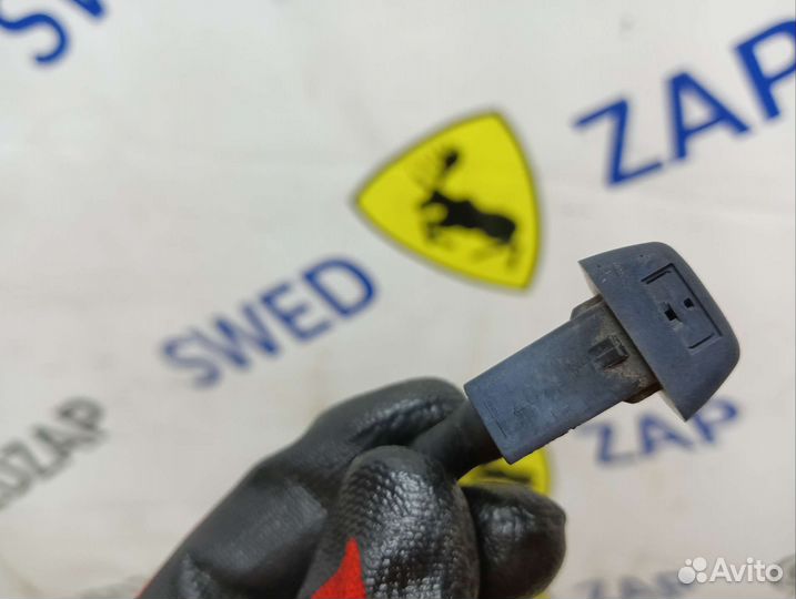 Веерные форсунки омывателя Volvo XC70, S80