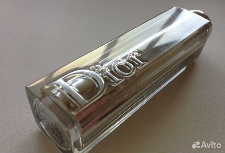 Губная помада dior addict lipstick