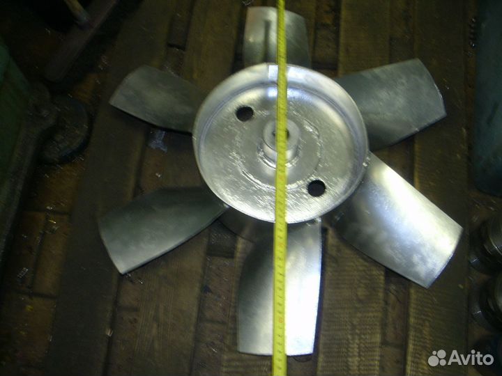 Гребной винт для катера