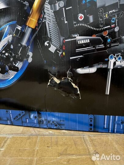 Lego technic 42159 yamaha MT 10