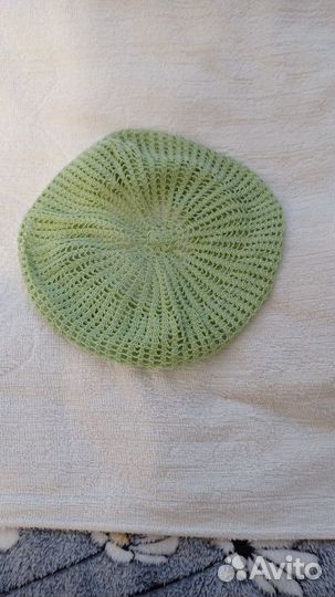 Бледно-зелëный летний берет размер 56-57