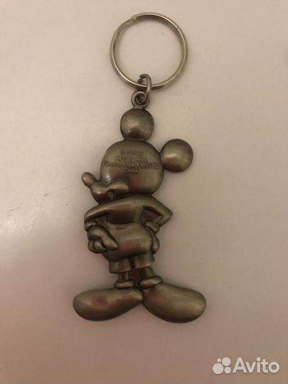 Mickey Mouse брелок оловянный Disney