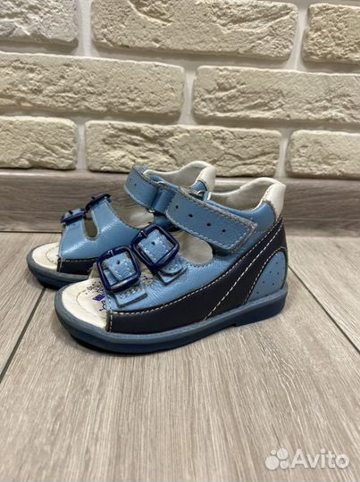 Сандали на мальчика