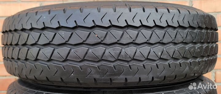 Yokohama Delivery Star RY 808 195/8 R15C