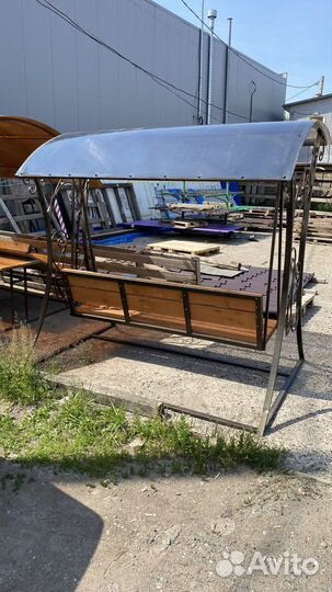 Садовые качели кованые