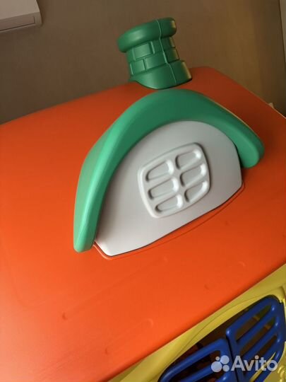 Детский игровой пластиковый домик