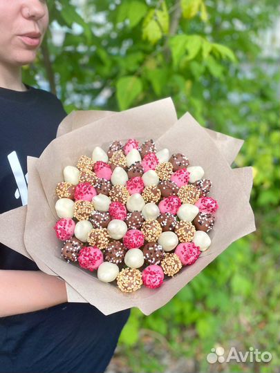 Клубникав шоколаде.Сладкий букет