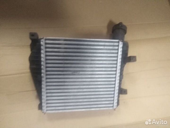 Радиатор интеркулера Audi Q7