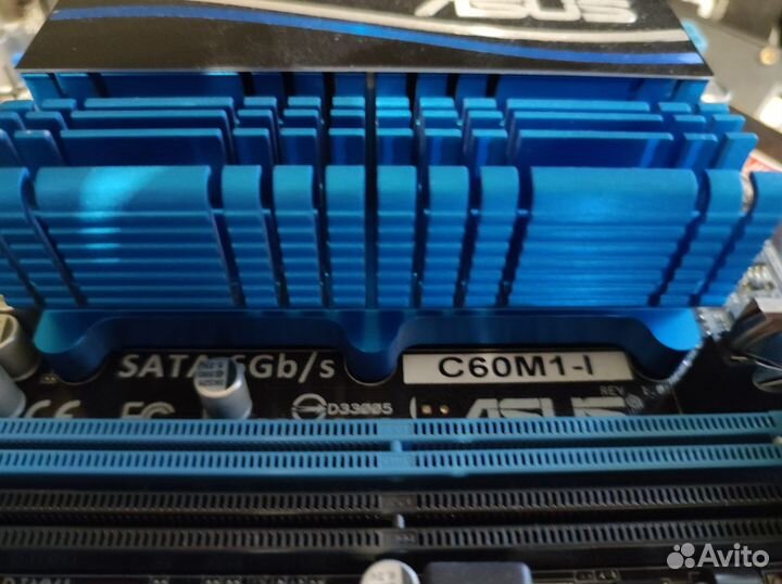 Материнская плата с процессором asus C60M1-I