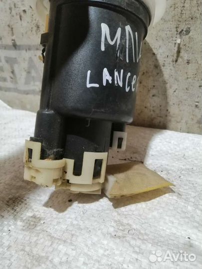 Бензонасос Mitsubishi Lancer Cedia 9