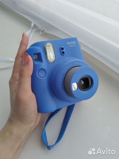 Polaroid instax mini 9