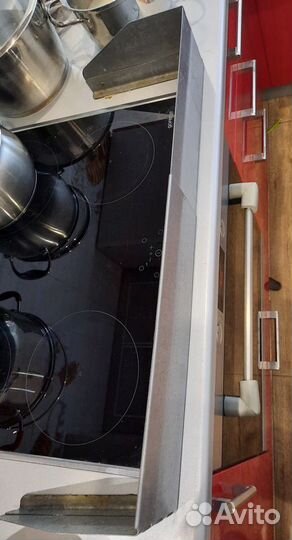 Защитный барьер на плиту от детей