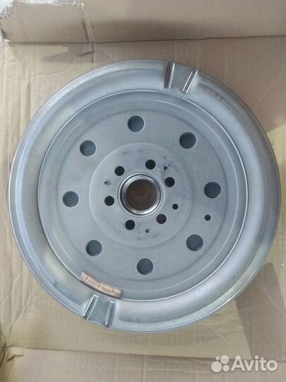 Маховик двухмассовый Фольксваген,Шкода Ауди,Сеат