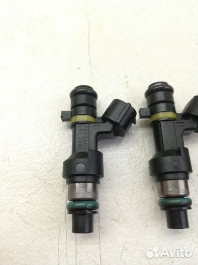 Форсунка топливная Nissan X-Trail NT31 MR20DE