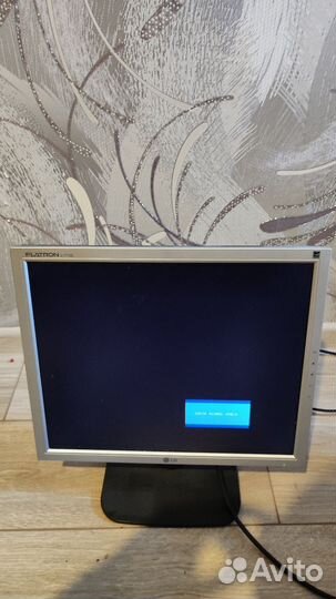Монитор LG flatron L1718S-SN