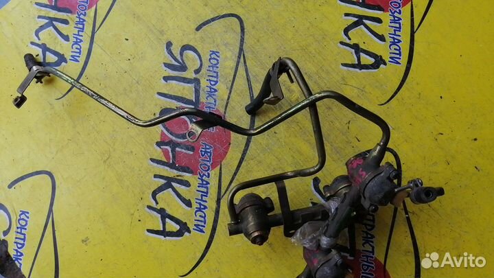 Форсунка subaru EJ20 желтый комплект 17523-AA452