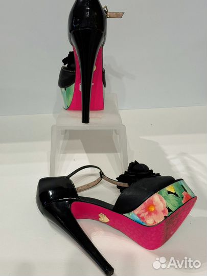 Босоножки женские 38 размер