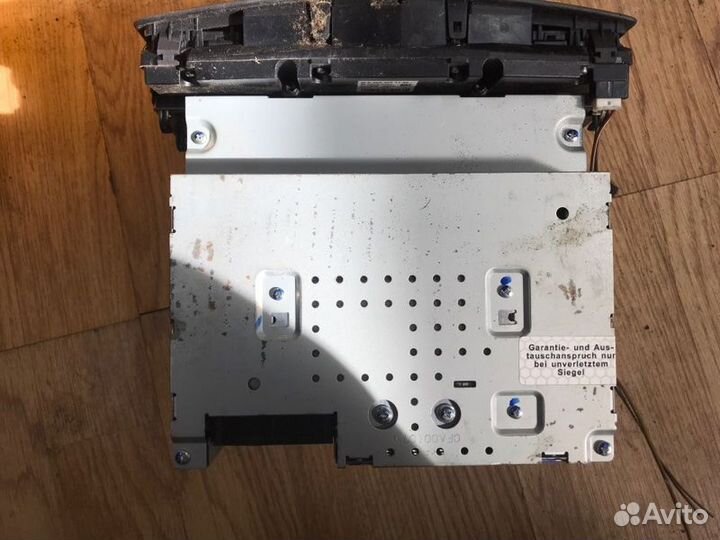 Штатная магнитола Mercedes C-Class W204 2010