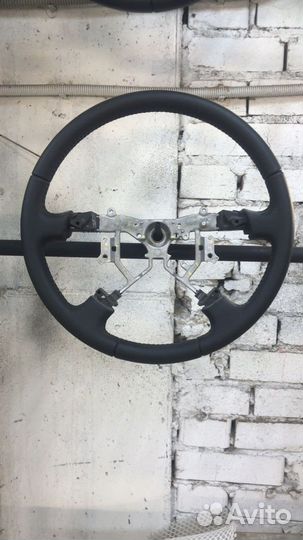 Кожаный руль Prado 120