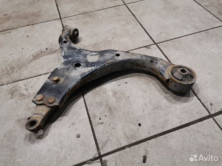 Рычаг подвески передний правый Hyundai Elantra HD