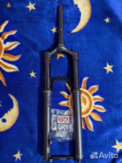 Вилка Rockshox Revelation RC 27.5 Boost 150 mm