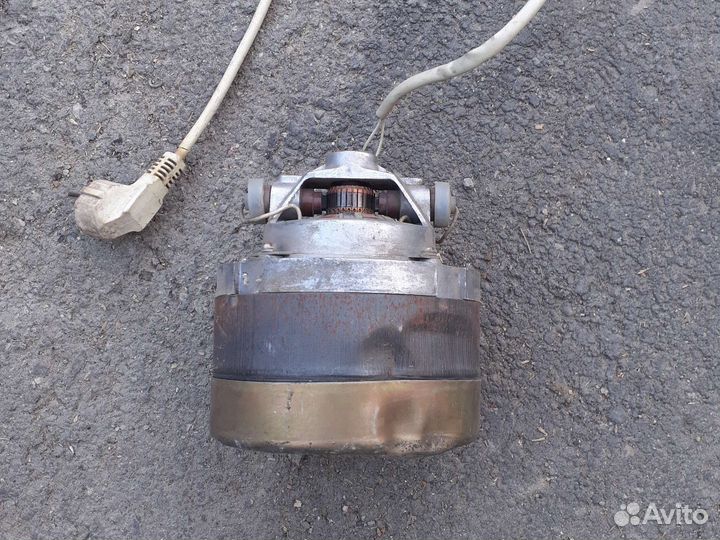 Двигатель для пылесоса