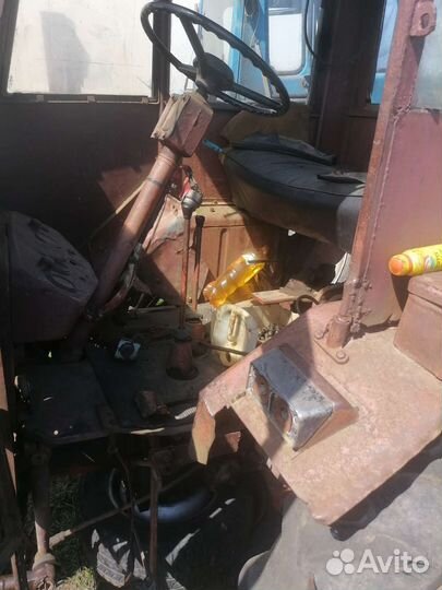 Трактор Т25 в разбор