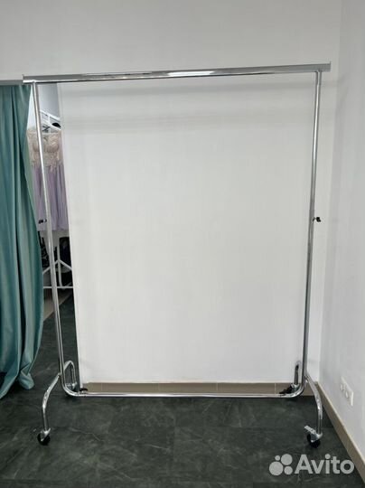 Вешалка напольная