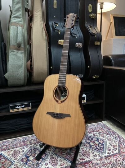 Гитара Lag t118d