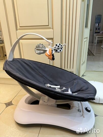 Детская качалка электронная 4moms