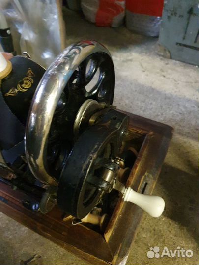 Швейная машинка