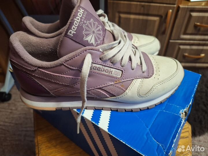 Кроссовки женские reebok classic 37 размер ориг