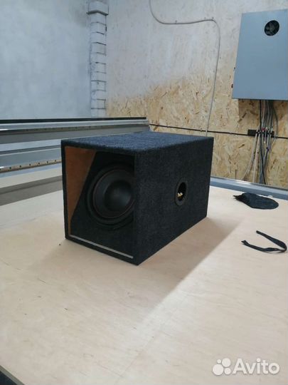 Сабвуфер Лабиринт в авто