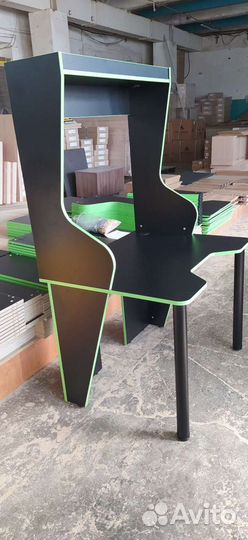 Стол компьютерный Геймер для клуба