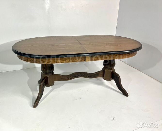 Столы и стулья