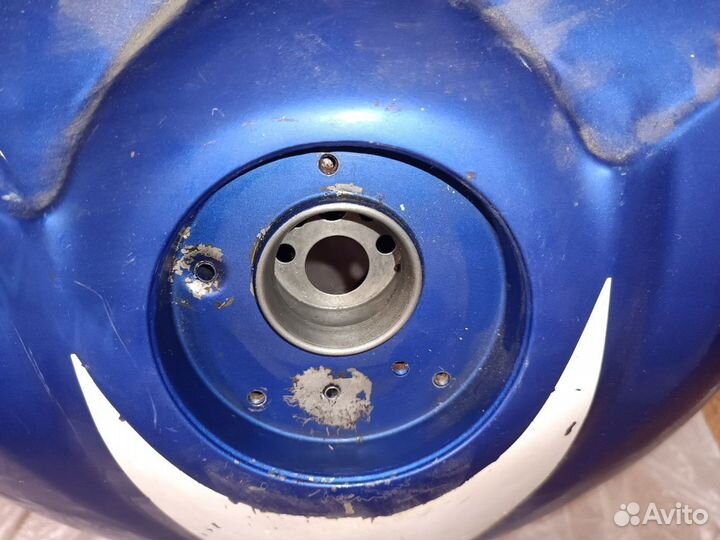 Бензобак Yamaha R6 2006-2007 года