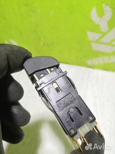 Кнопка обогрева заднего стекла Шкода Фелиция