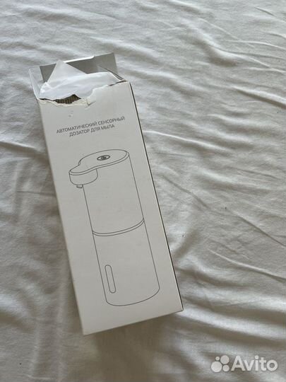 Сенсорный дозатор для жидкого мыла