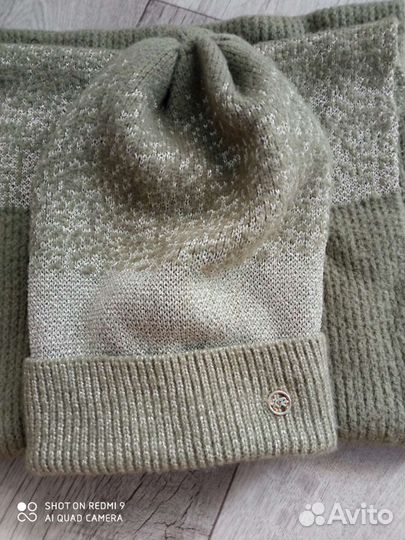 Комплект шапка и шарф