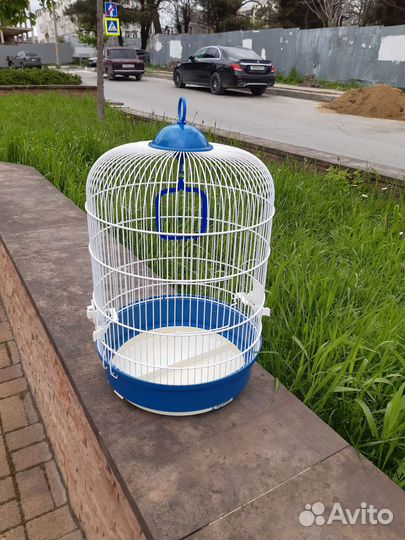 Клетки разные для попугаев