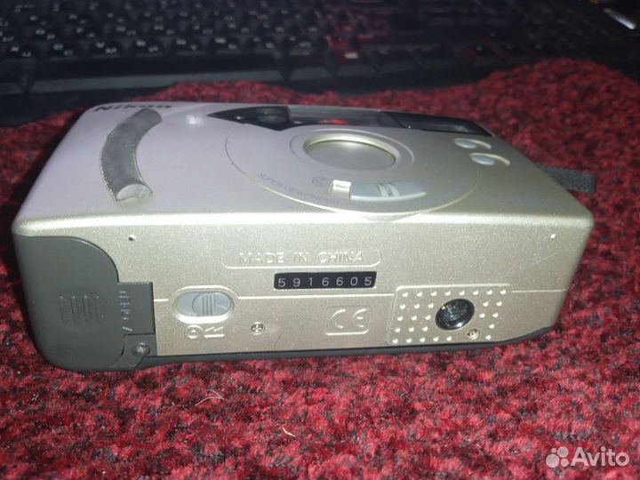 Плёночный фотоаппарат Nikon