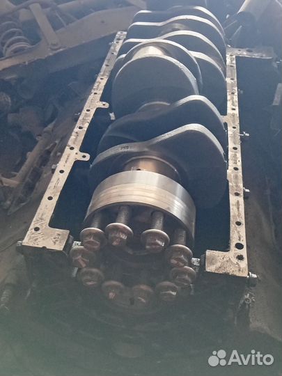 Каленвал Даф XF 95 2- 1291804