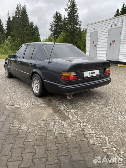 Mercedes-Benz W124 2.6 AT, 1987, 400 000 км
