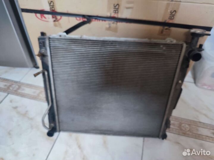 Радиатор охлаждения kia sorento xm 2.2 дизель