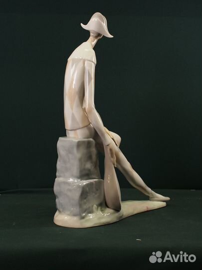 Lladro. фарфоровая статуэтка 